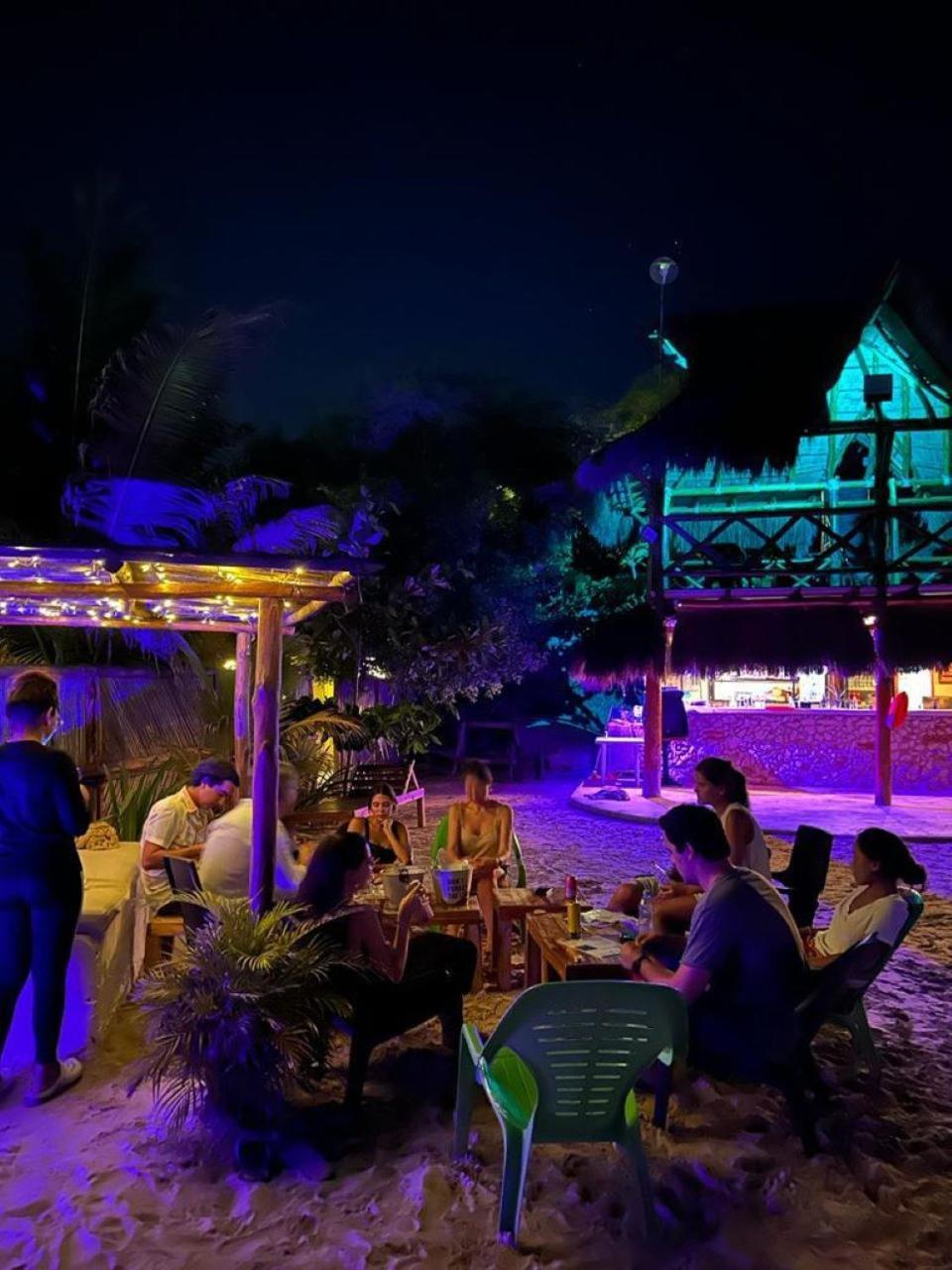 Amalife Beach Club & Hotel Тиера Бомба Екстериор снимка