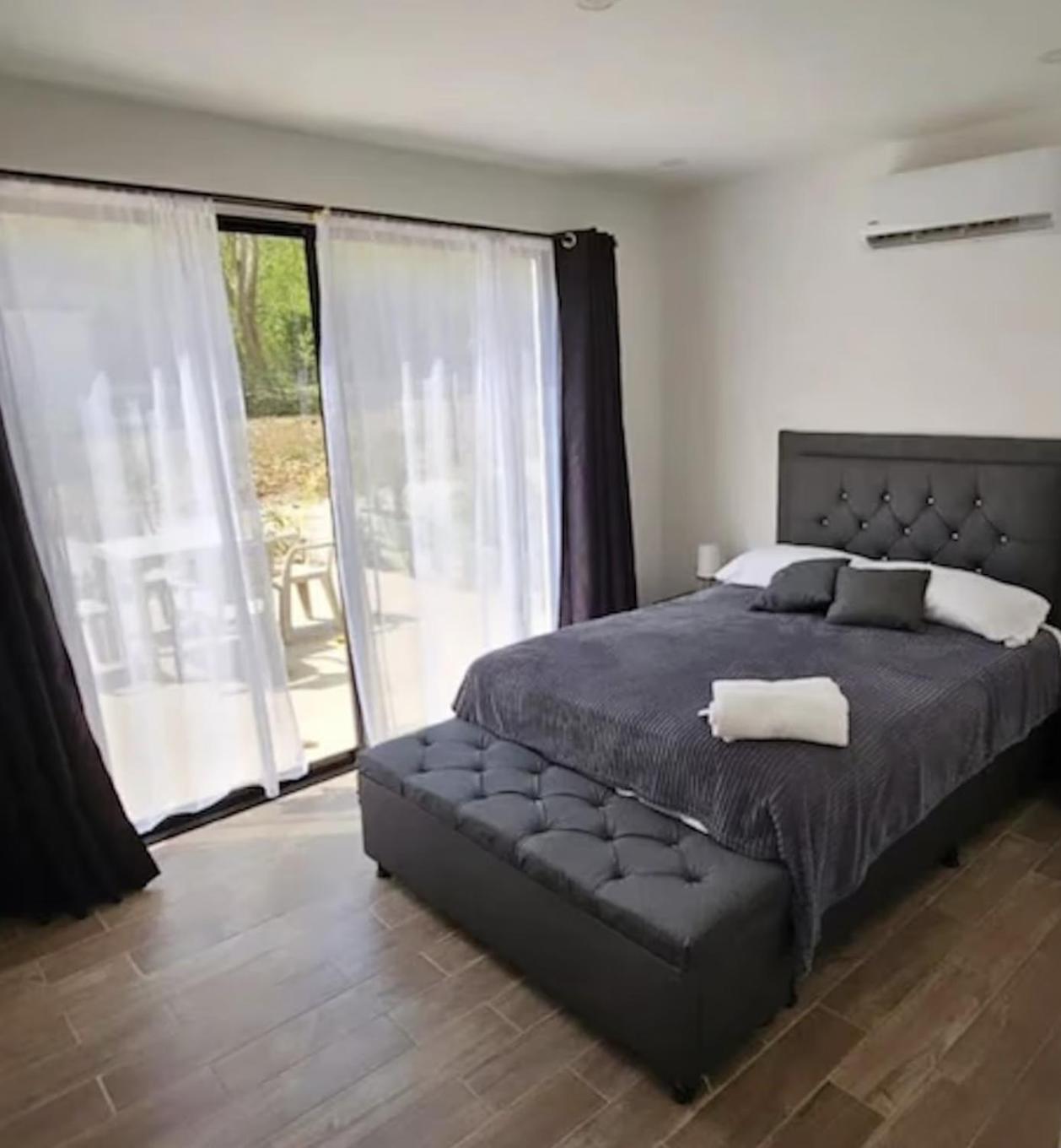 Amalife Beach Club & Hotel Тиера Бомба Екстериор снимка