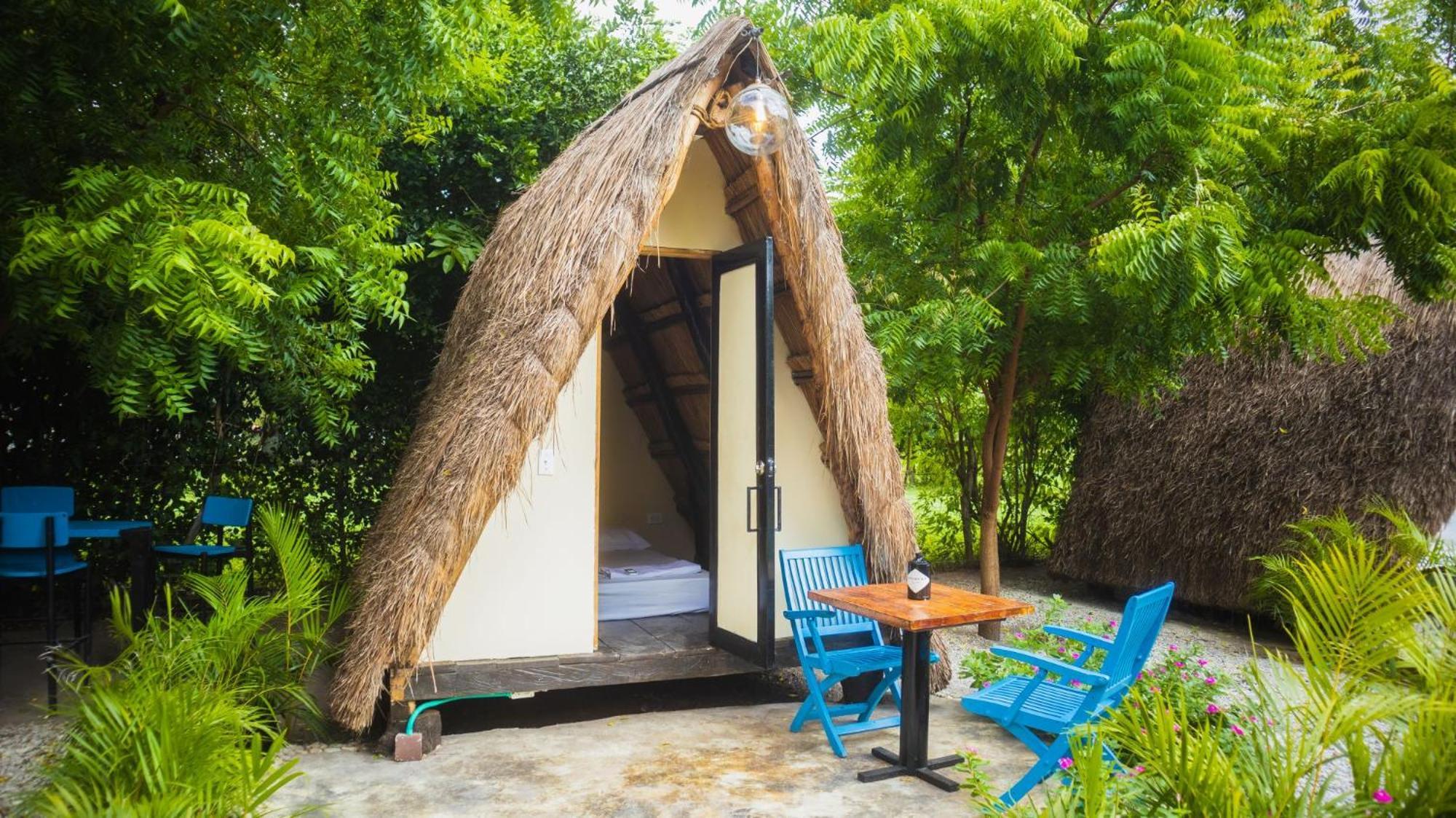 Amalife Beach Club & Hotel Тиера Бомба Екстериор снимка